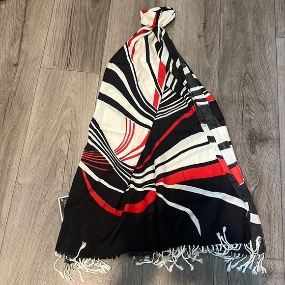 NWT Women's Pashmina‎ Shawl, Scarf  Measure 70.8'X27.5' - Picture 3 of 6